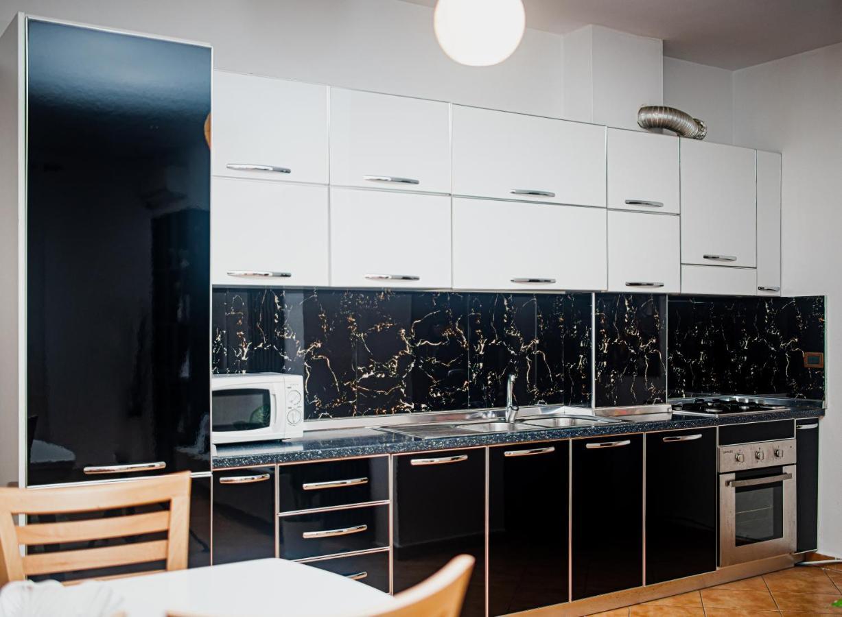 Ajla Apartment Durrës 外观 照片